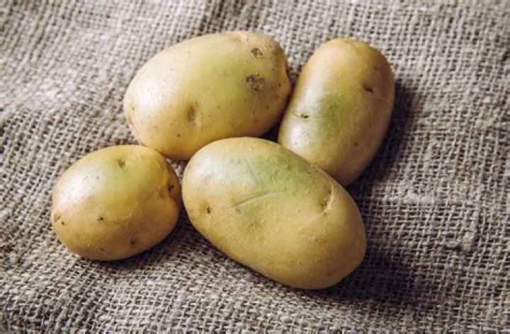 Are black spots on potatoes poisonous?