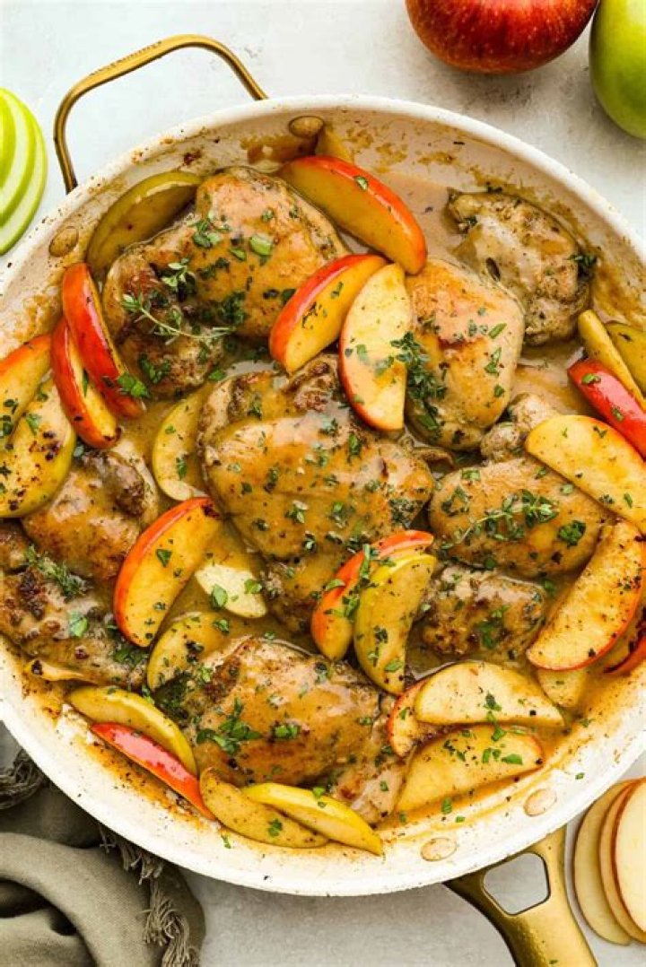 Can you store apples next to potatoes?
