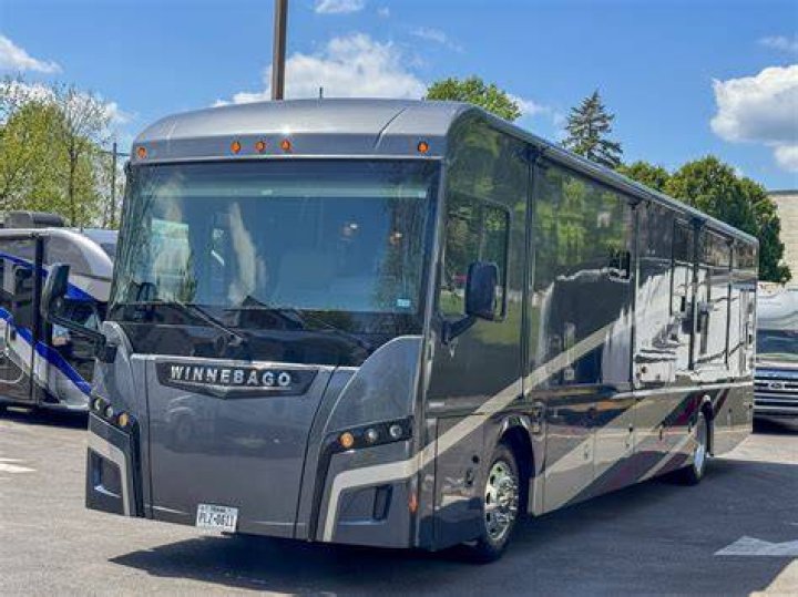 Does Winnebago make a diesel pusher?
