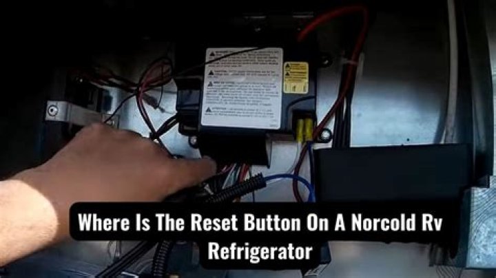 How do I reset my Norcold n611rt?