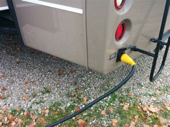 How much does it cost to install an RV plug?