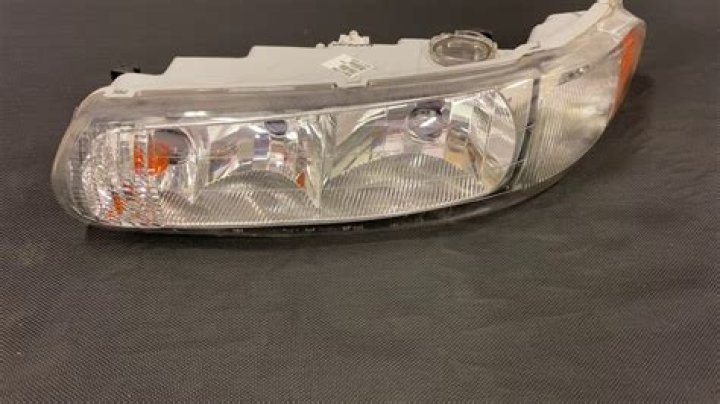 How to fix a headlight on a motorhome?