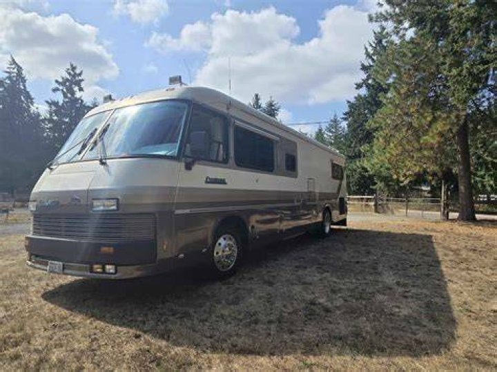 Is the 1991 Monaco Beaver Contessa in good condition?