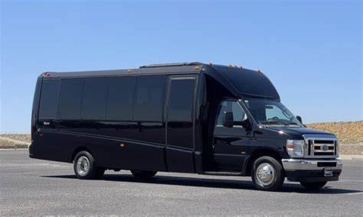 What is e450 Ford?