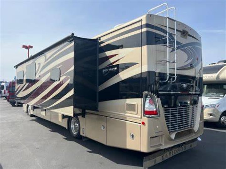 What kind of car is a Fleetwood discovery?