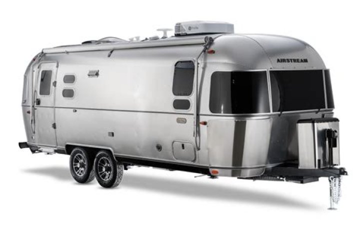 What kind of power does an Airstream trailer have?