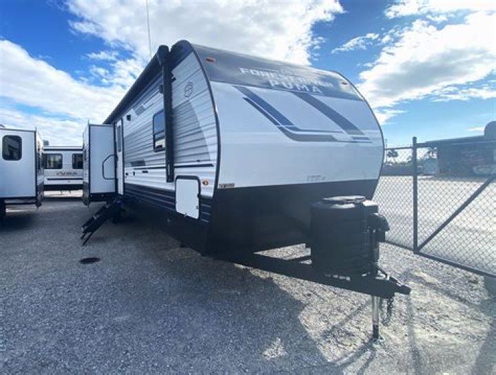What kind of warranty does Palomino RV have?