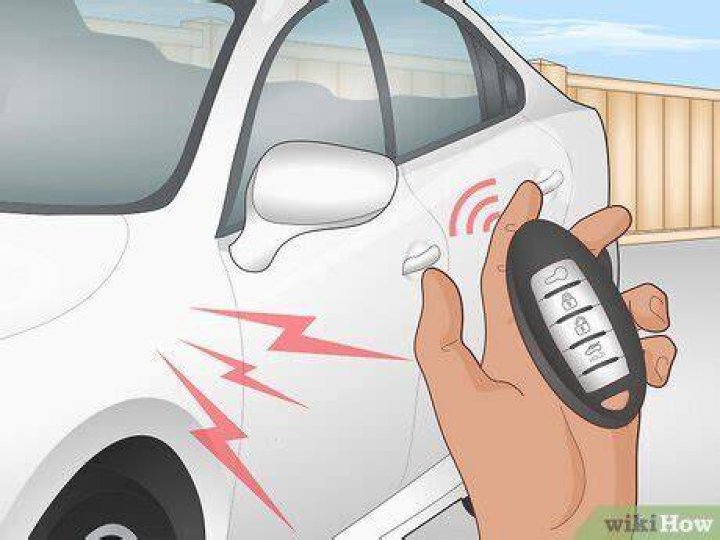 Why does my car alarm keep going off Hyundai Elantra?